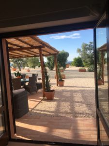 Casa Pumba - Patio on garden floor